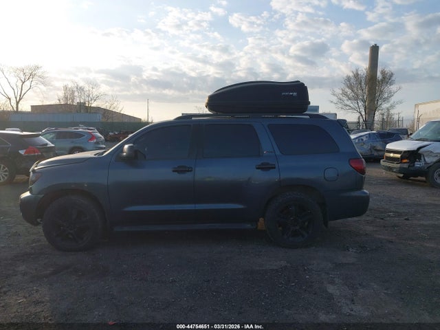 Toyota Sequoia Sr5 5.7l V8
