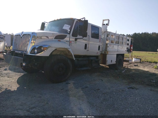 International 7000 7300
