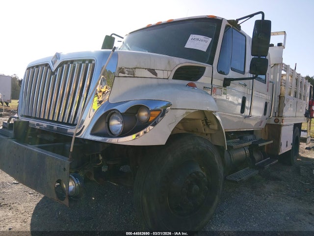 International 7000 7300