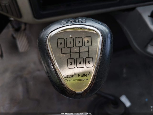International 7000 7300