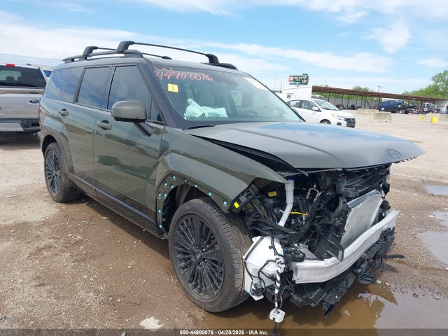 Salvage Hyundai SANTA FE Image