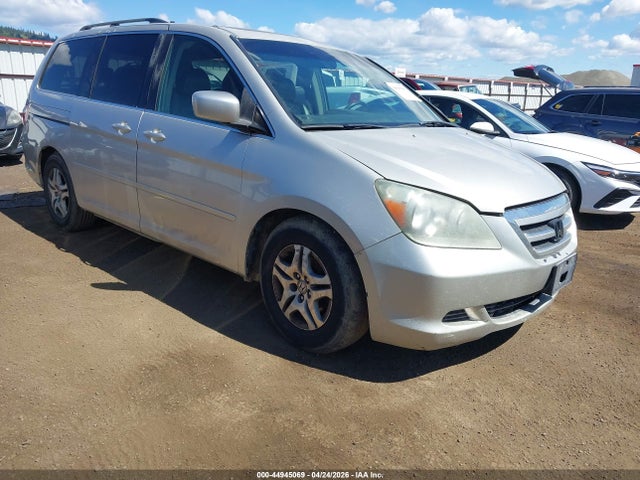 Salvage Honda Odyssey Image