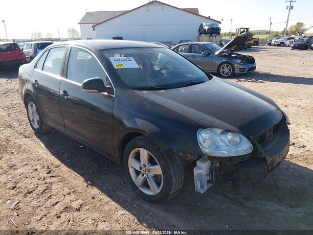 Salvage Volkswagen Jetta Image