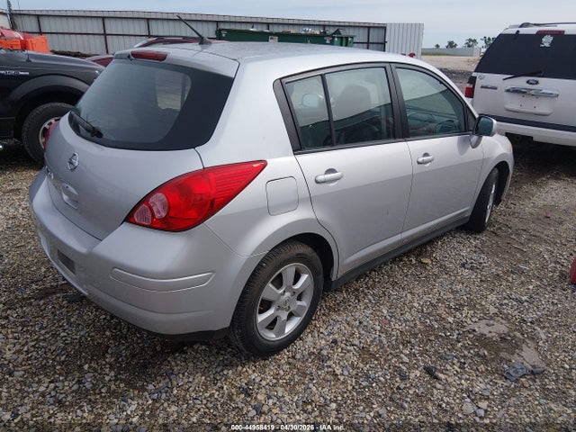 Nissan Versa 1.8sl