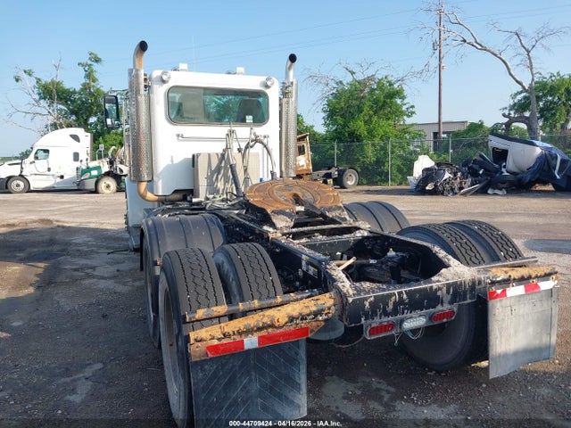 Peterbilt 389