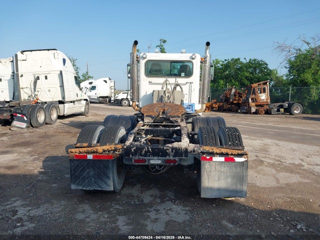 Peterbilt 389