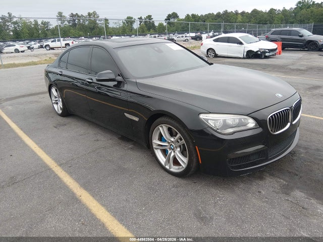 Salvage BMW 7 Series Image