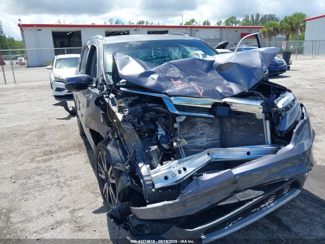 Honda Pilot Awd Touring 8 Passenger