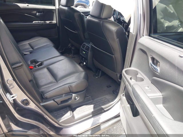 Honda Pilot Awd Touring 8 Passenger