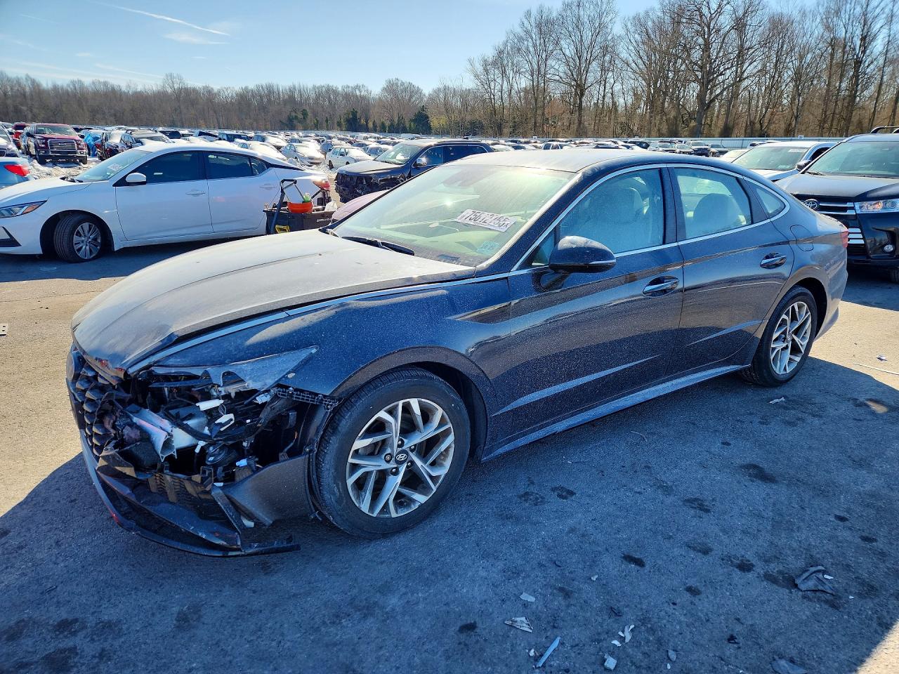 Salvage Hyundai SONATA Image