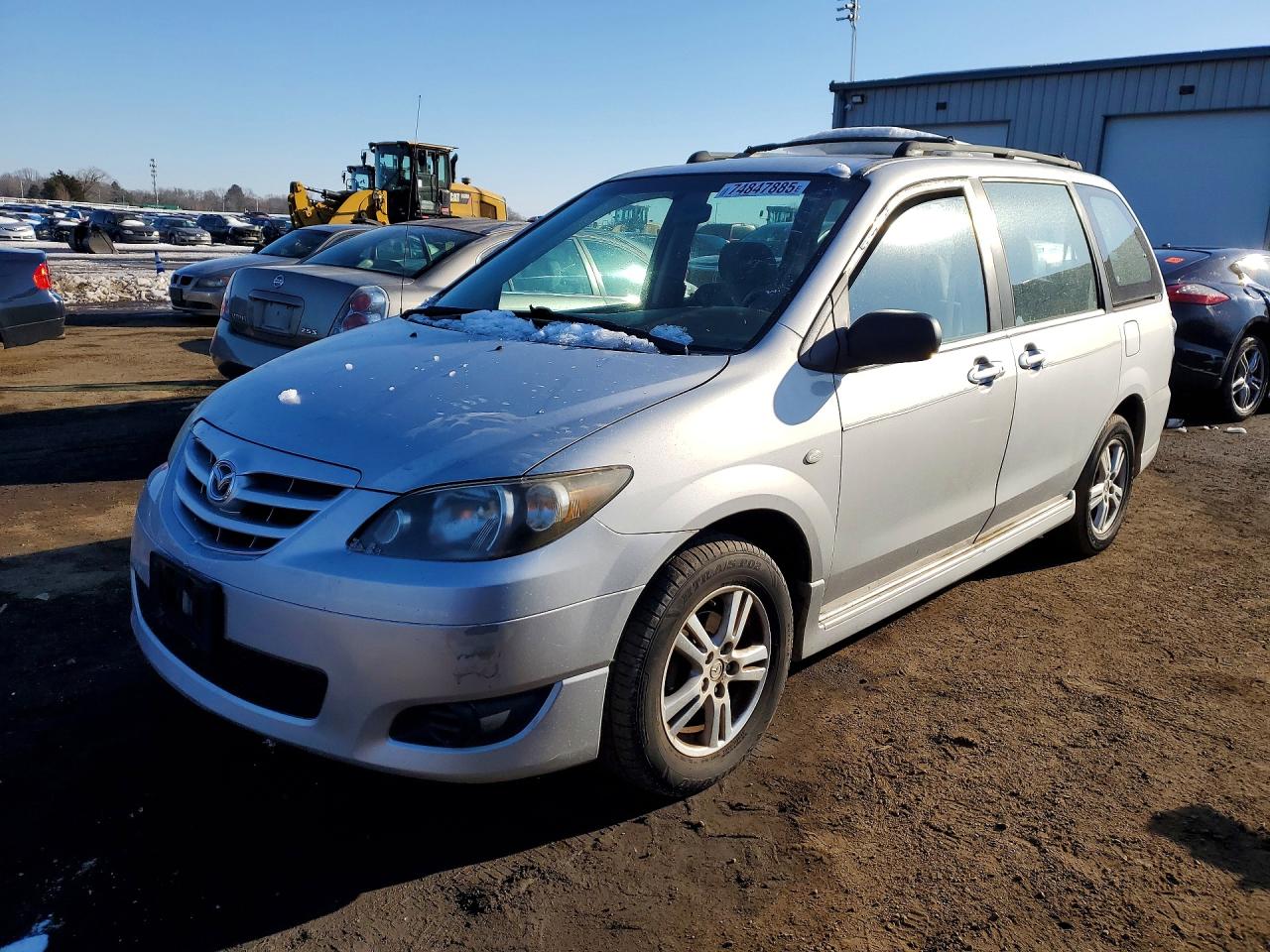 Salvage Mazda MPV Image