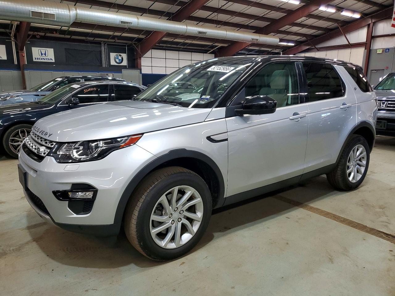 Salvage Land Rover Discovery Image