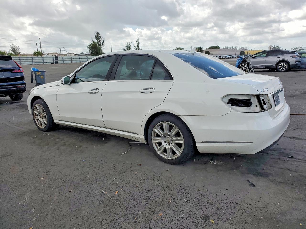 Mercedes-Benz E-Class 250 Bluetec