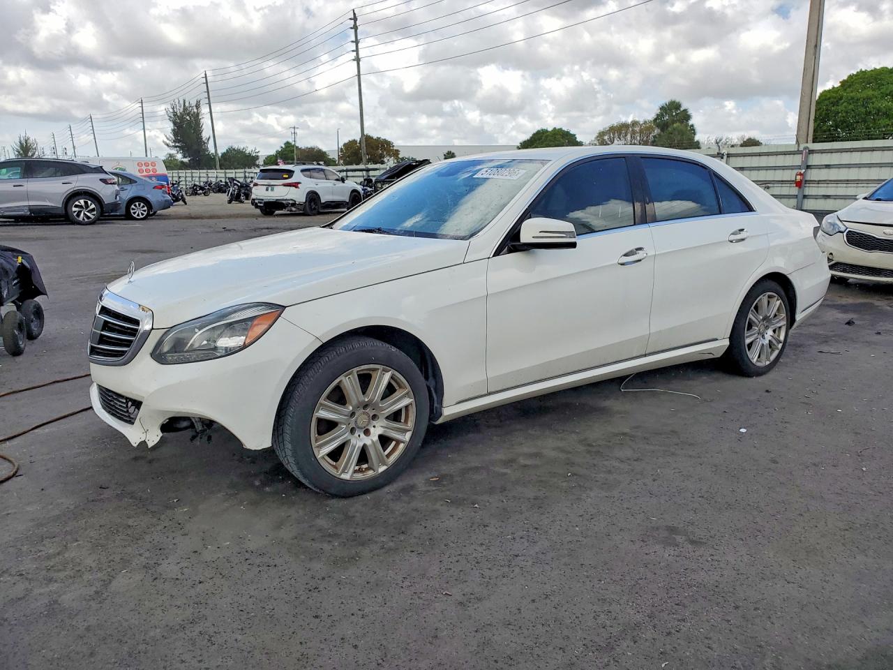 Salvage Mercedes-Benz E-Class Image