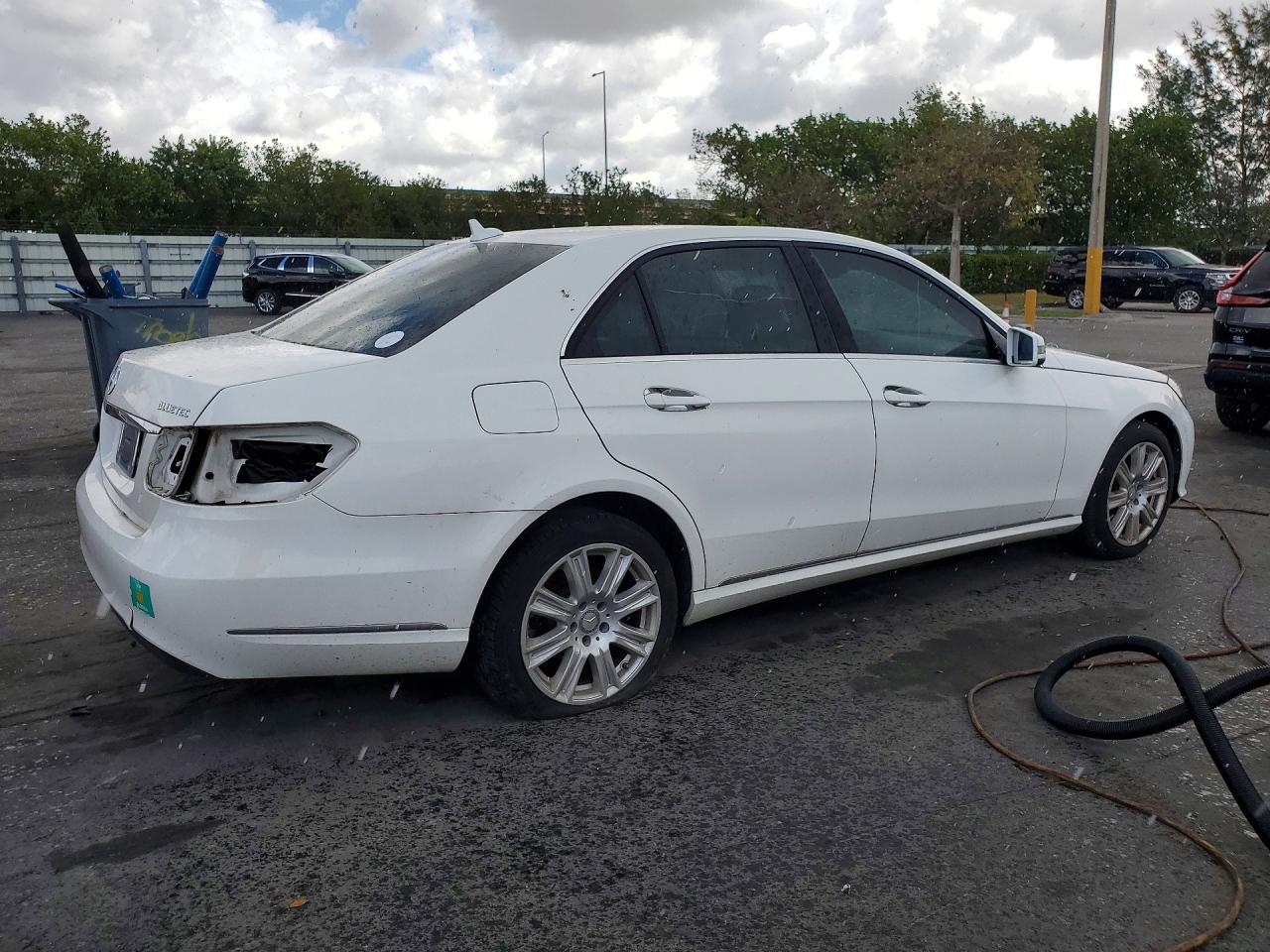 Mercedes-Benz E-Class 250 Bluetec