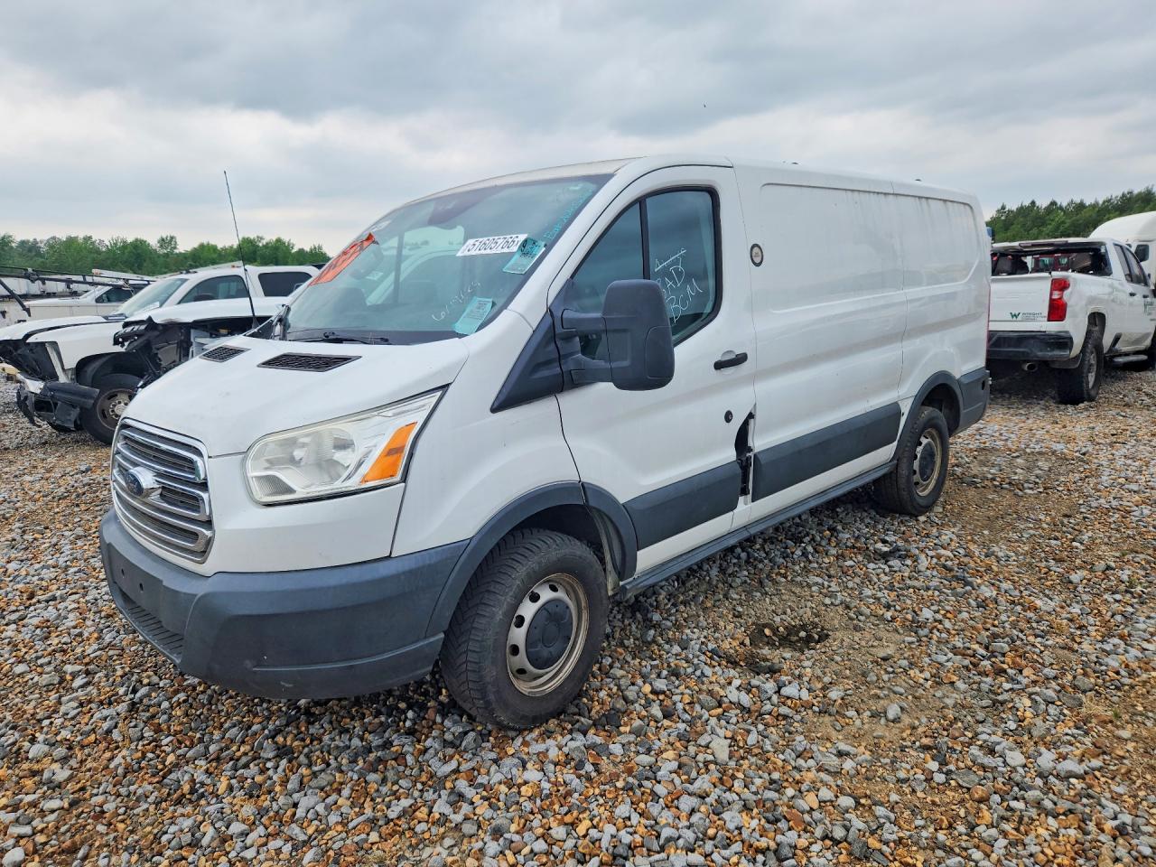 Salvage Ford Transit Image