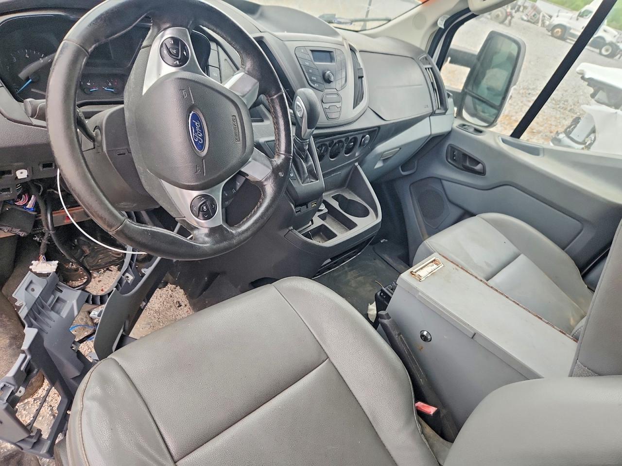 Ford Transit T-250