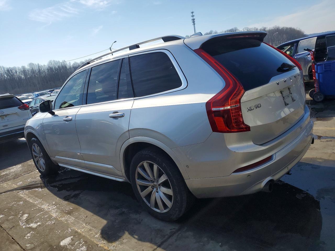 Volvo XC90 T5