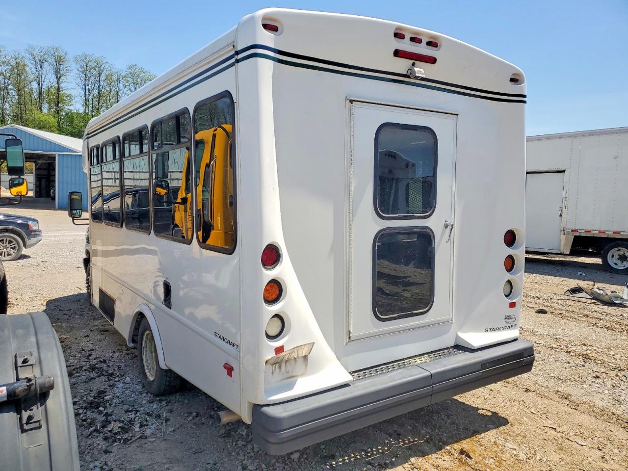 Ford Econoline E350 Super Duty Van