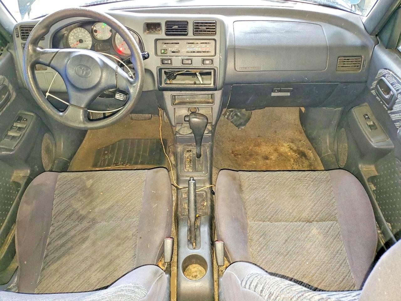 Toyota RAV4 Base