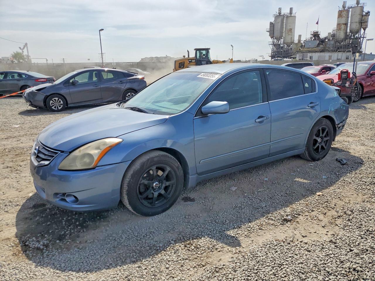 Salvage Nissan Altima Image