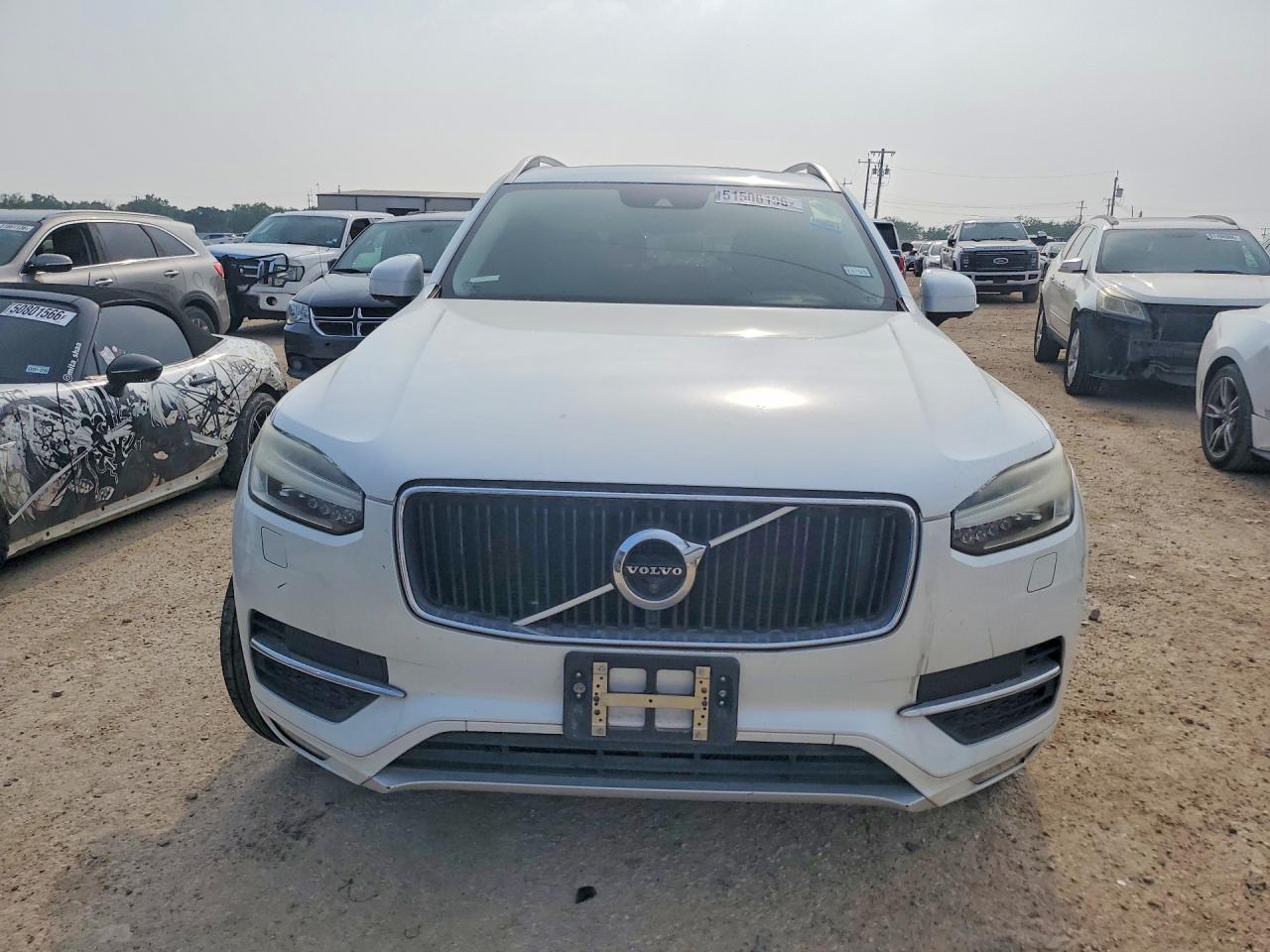 Volvo XC90 T6