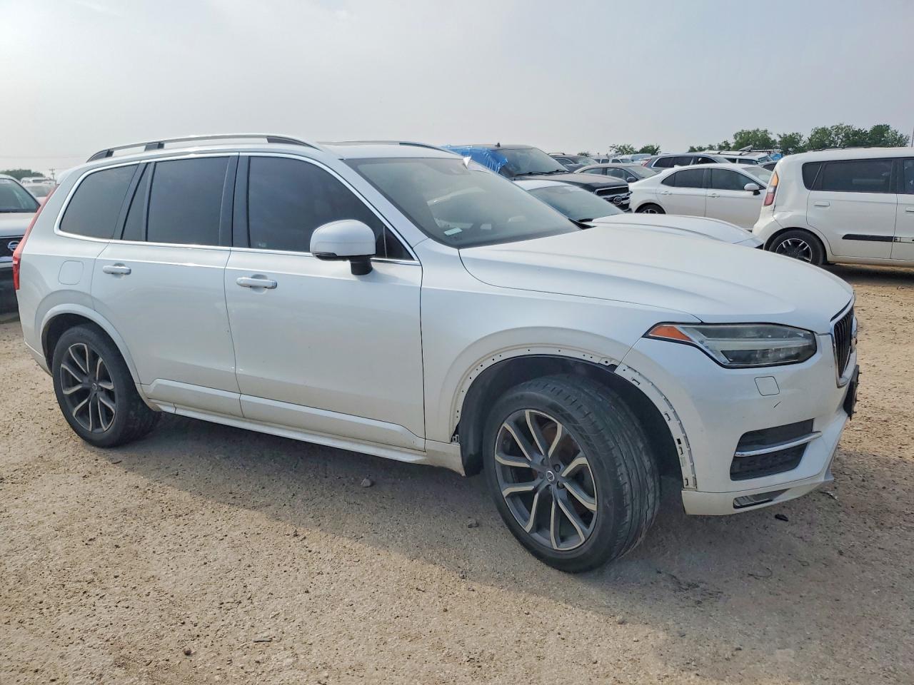 Volvo XC90 T6