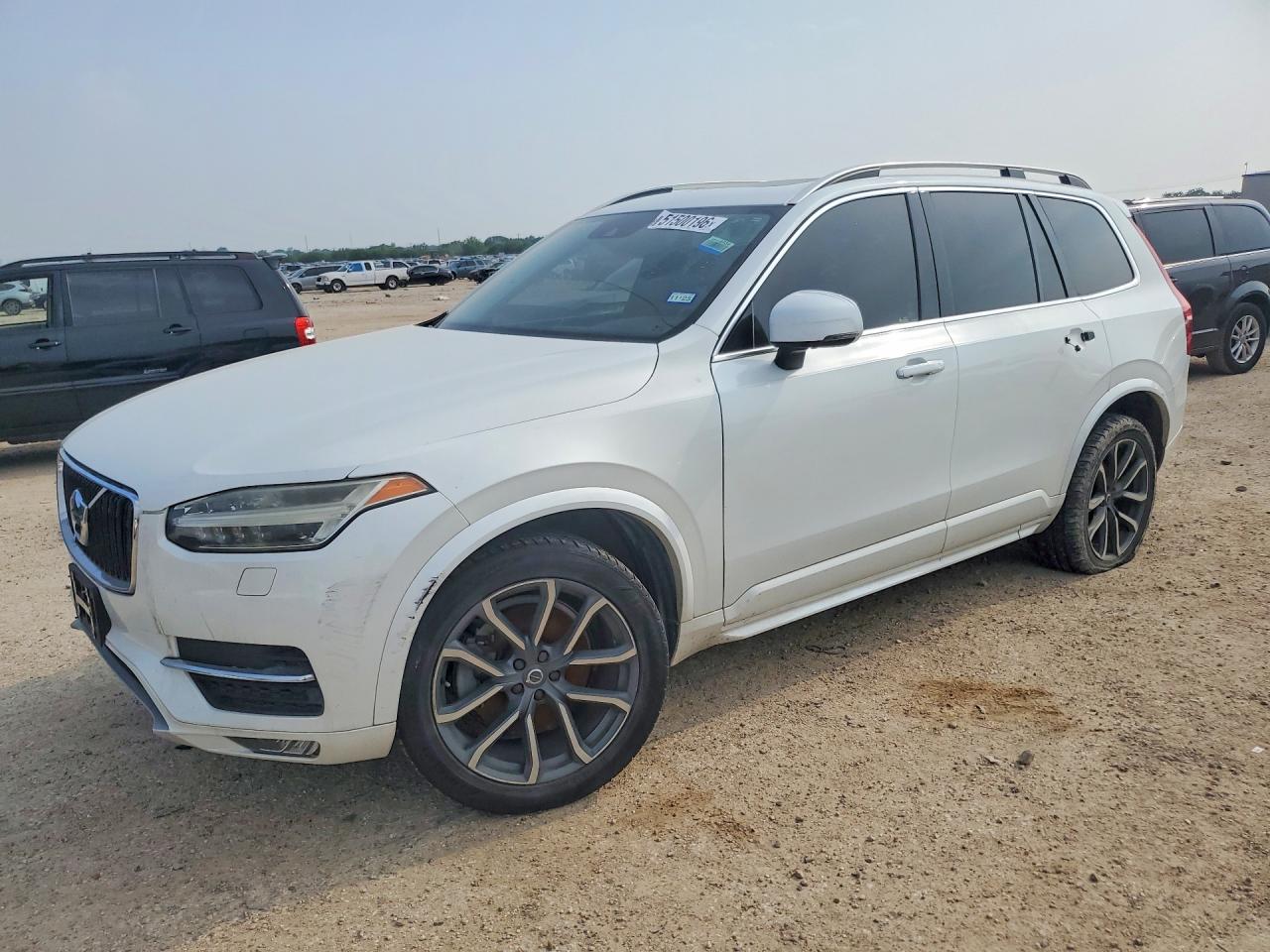 Salvage Volvo XC90 Image