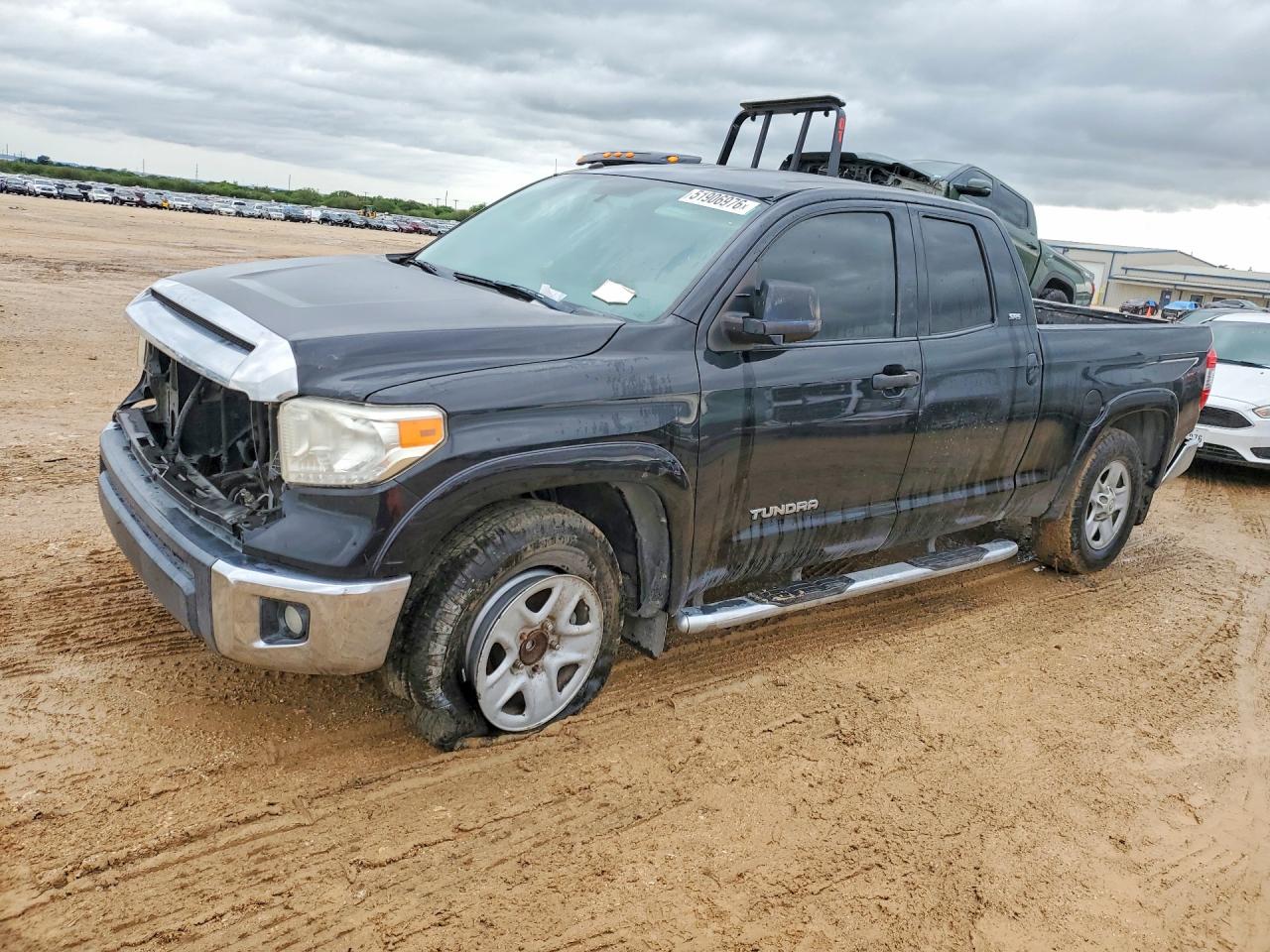 Salvage Toyota Tundra Image