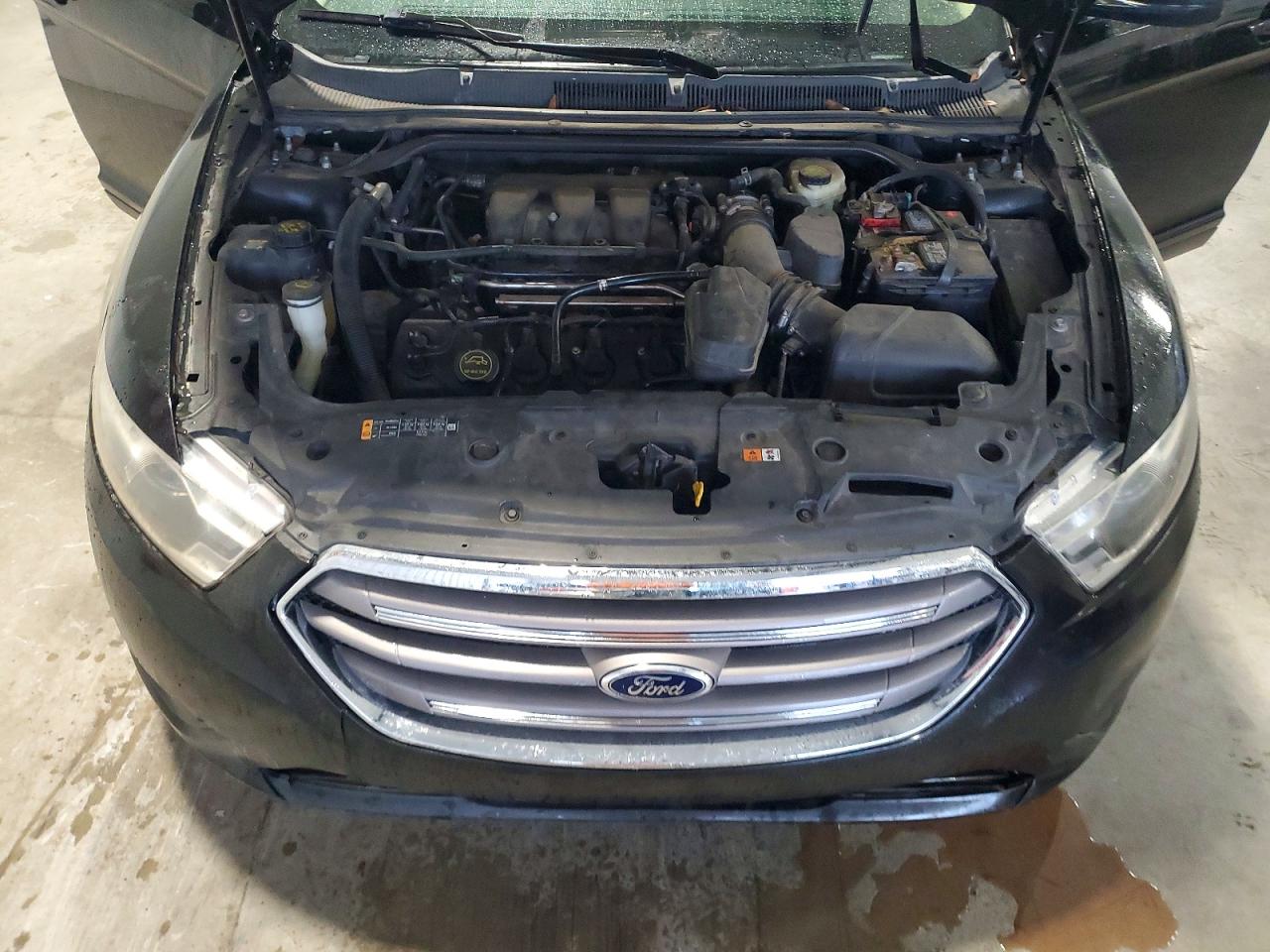 Ford Taurus Se