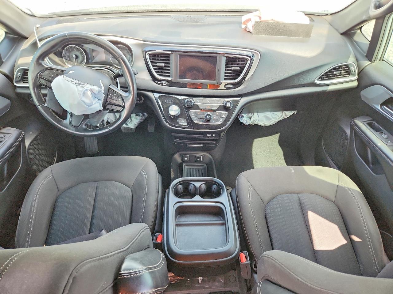 Chrysler Pacifica Touring