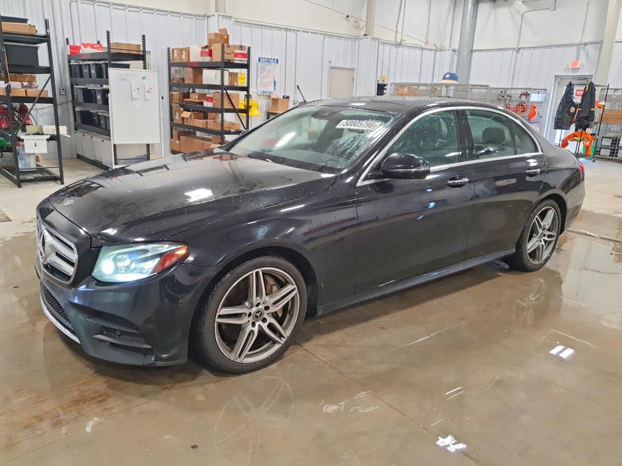 Salvage Mercedes-Benz E-Class Image