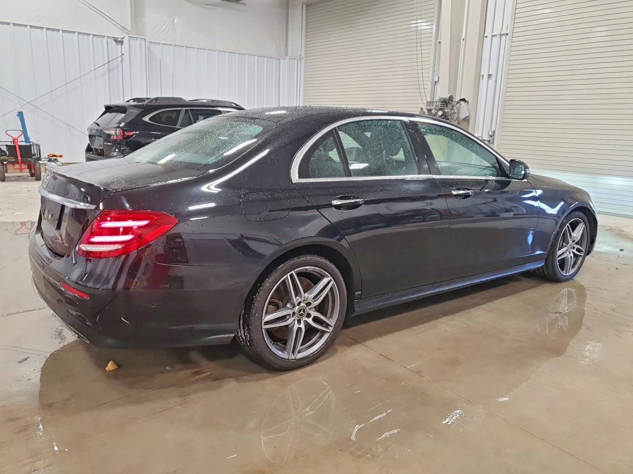 Mercedes-Benz E-Class 400 4matic