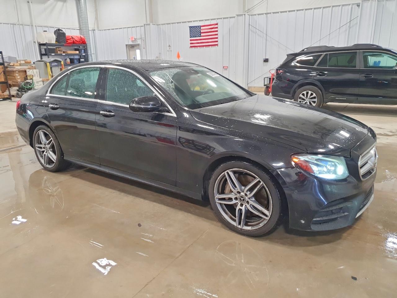 Mercedes-Benz E-Class 400 4matic