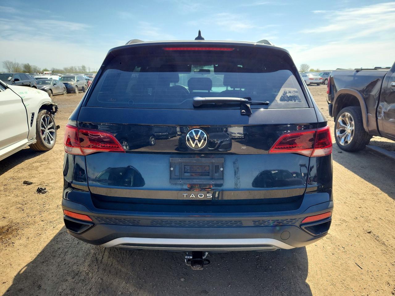 Volkswagen Taos S