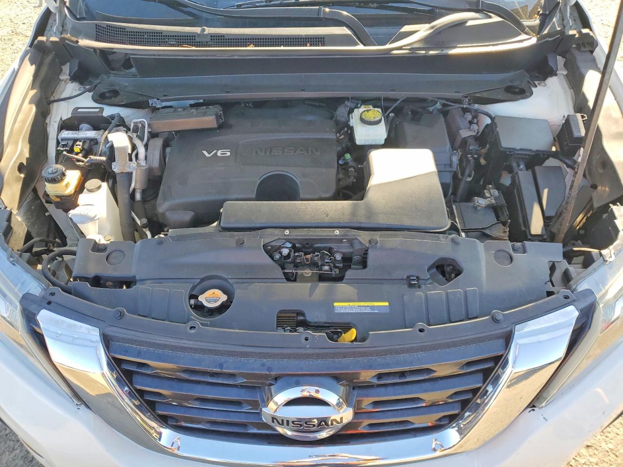 Nissan Pathfinder Sv