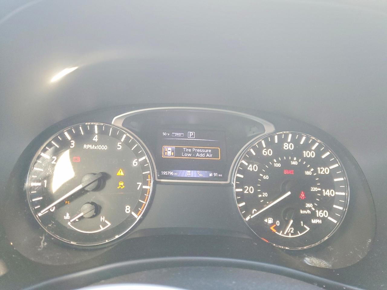 Nissan Pathfinder Sv