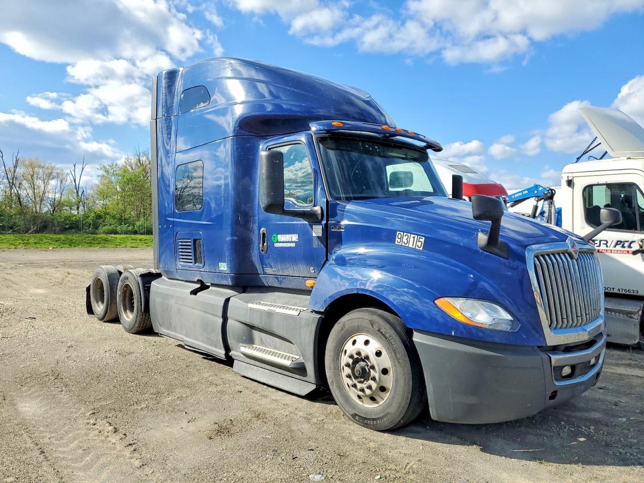 Salvage International Lt625 Image