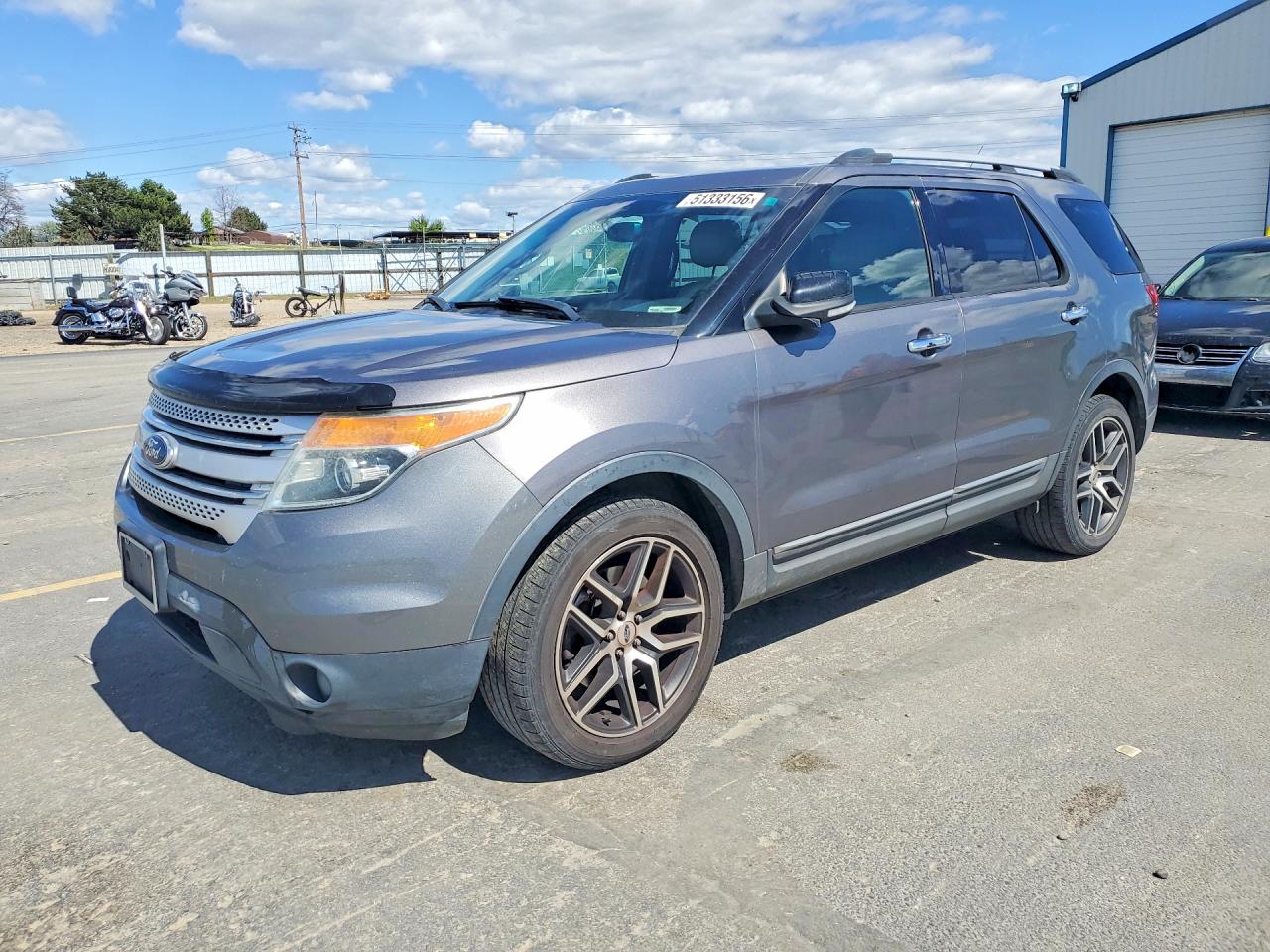 Salvage Ford Explorer Image
