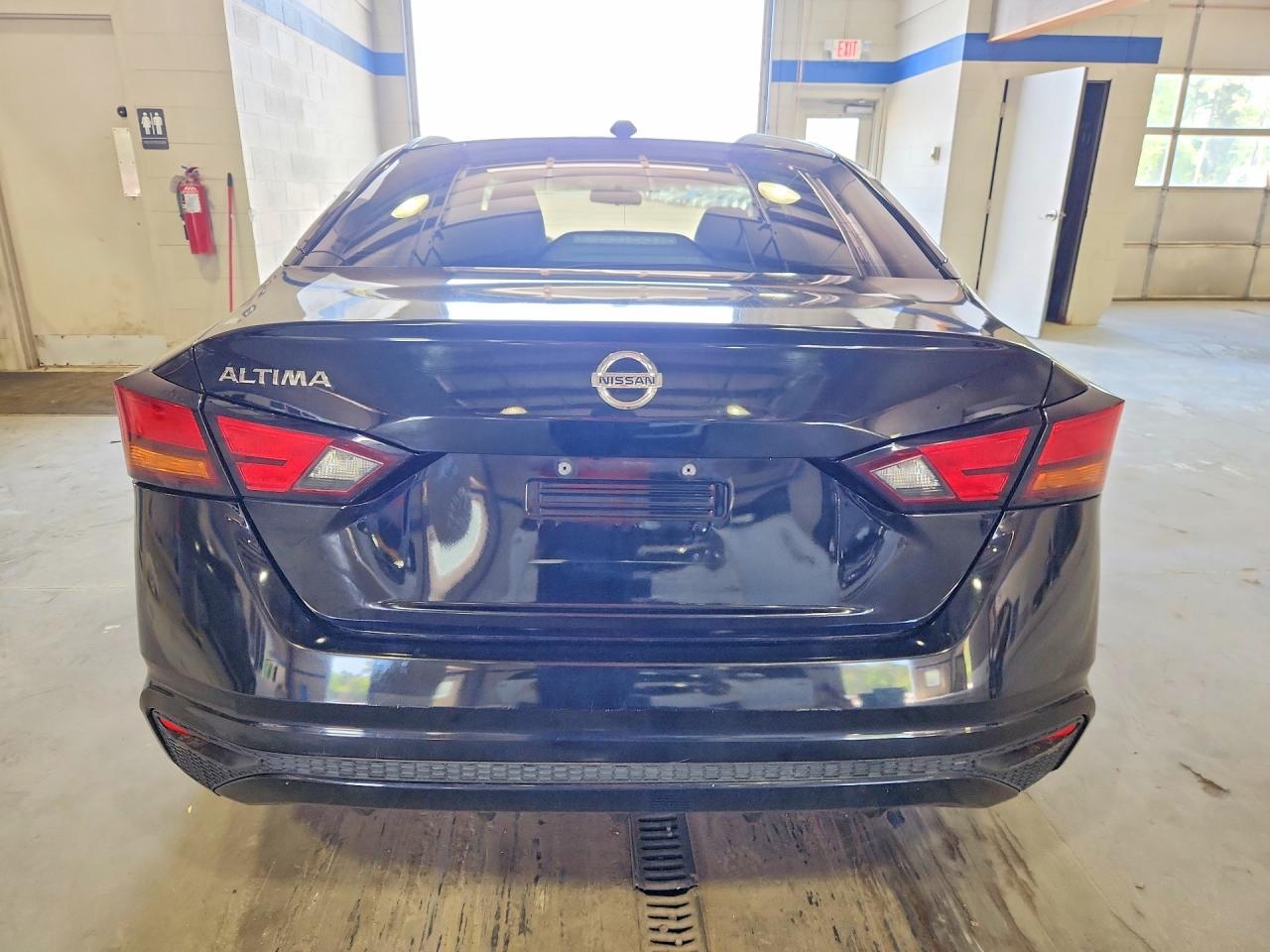 Nissan Altima S