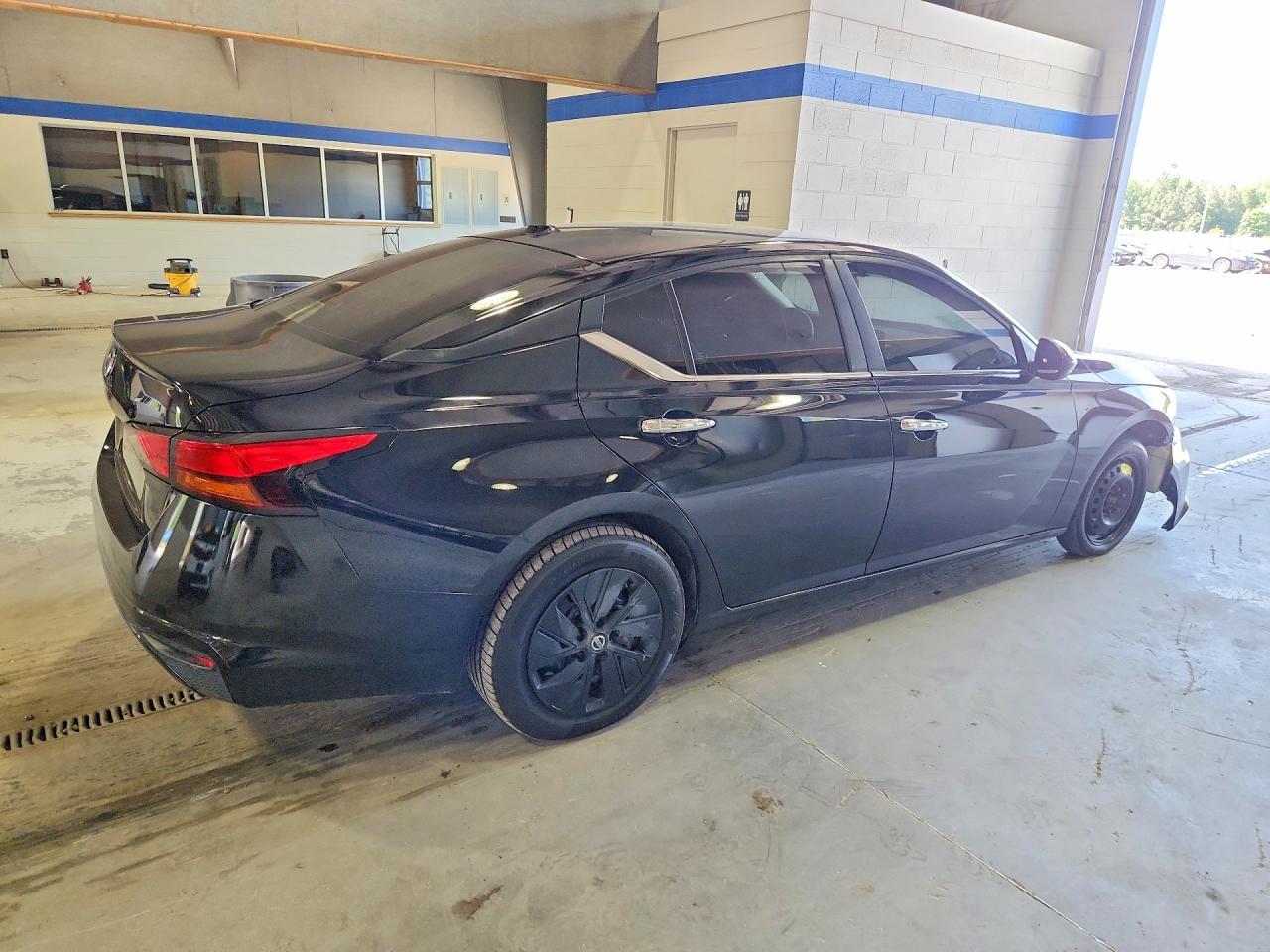 Nissan Altima S