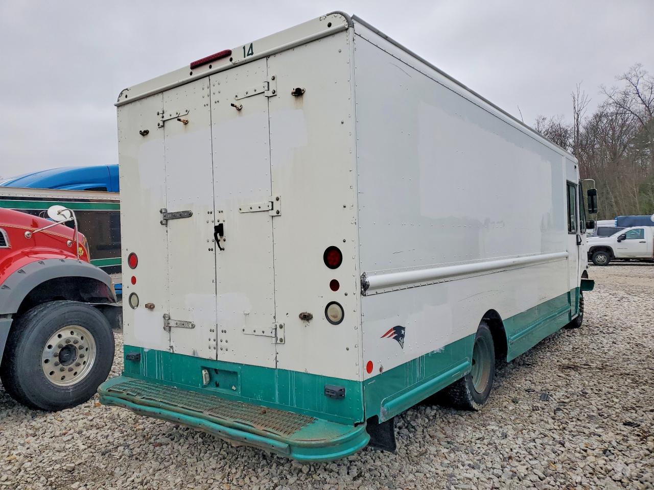 Workhorse W42
