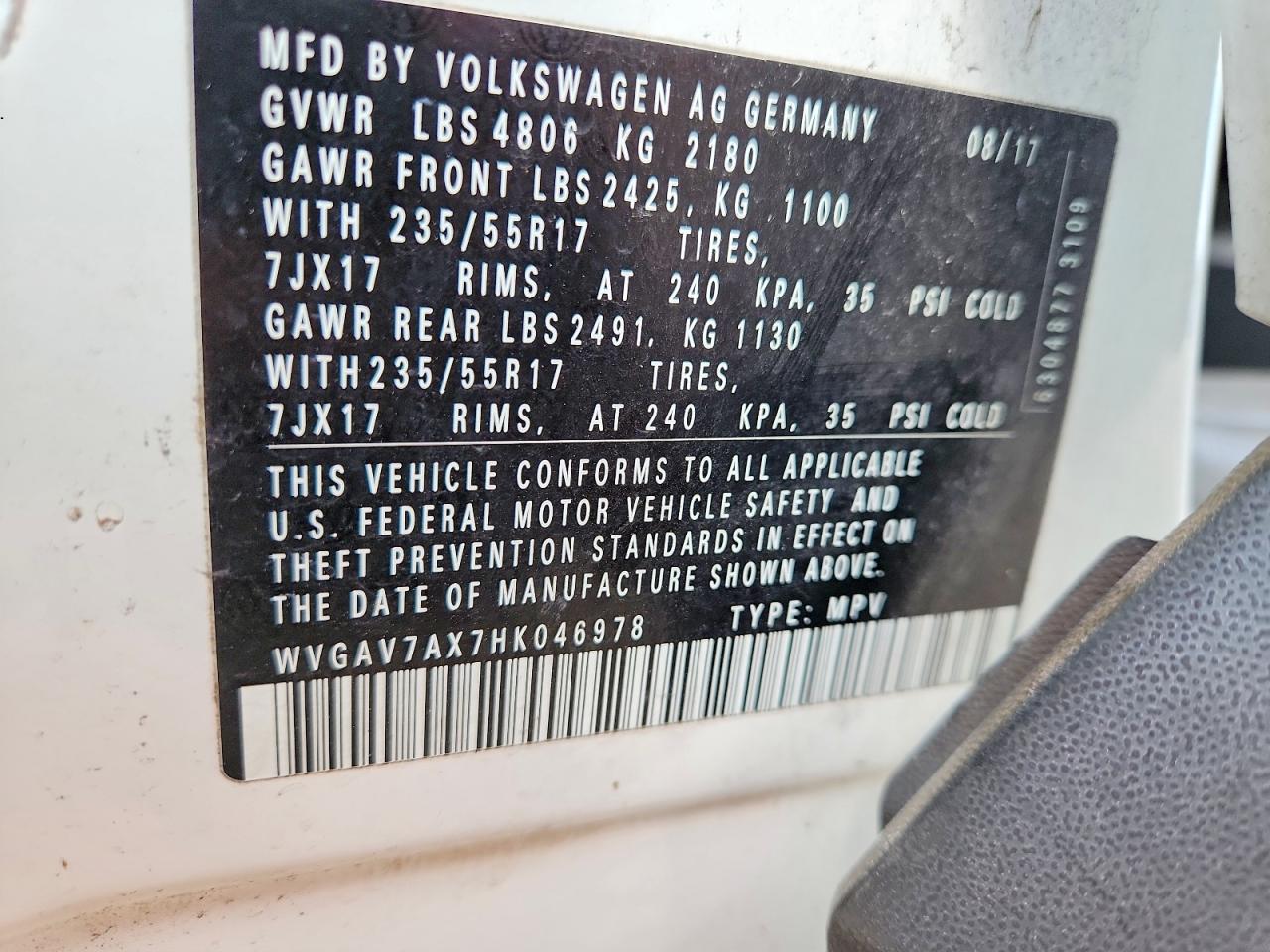 Volkswagen Tiguan S