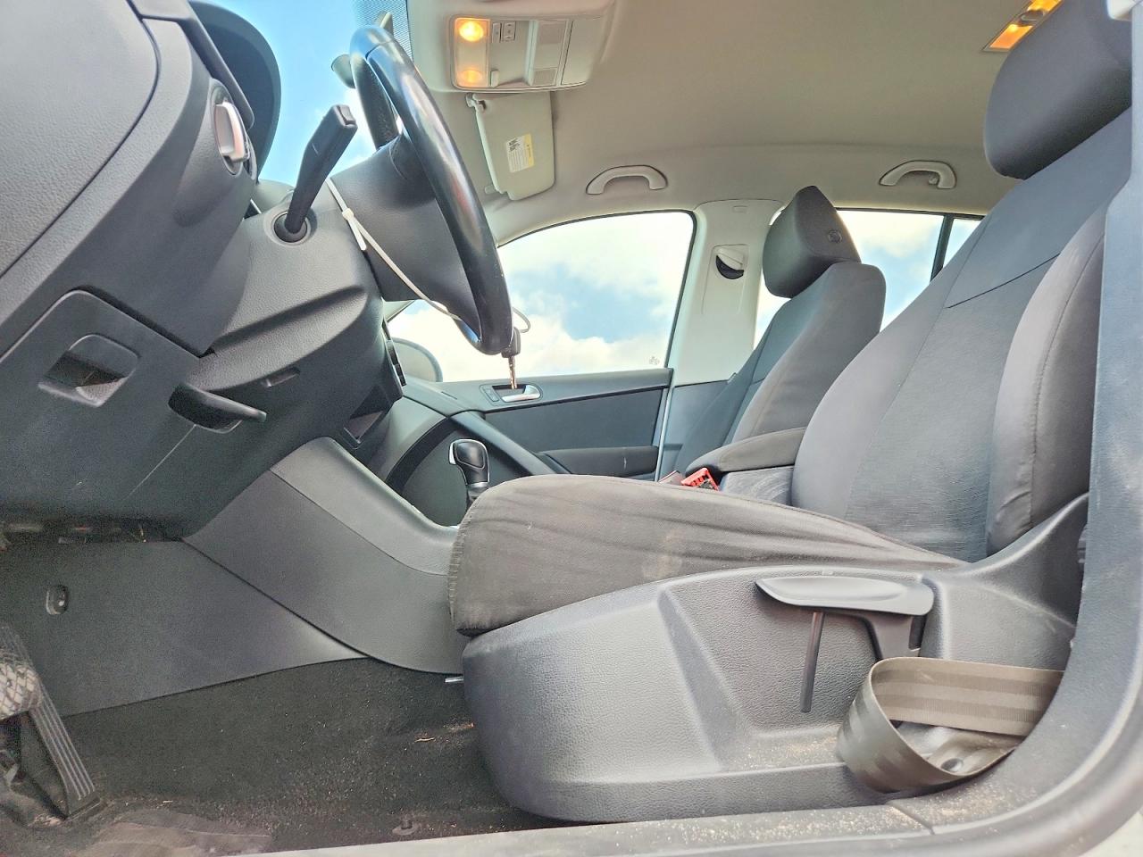 Volkswagen Tiguan S
