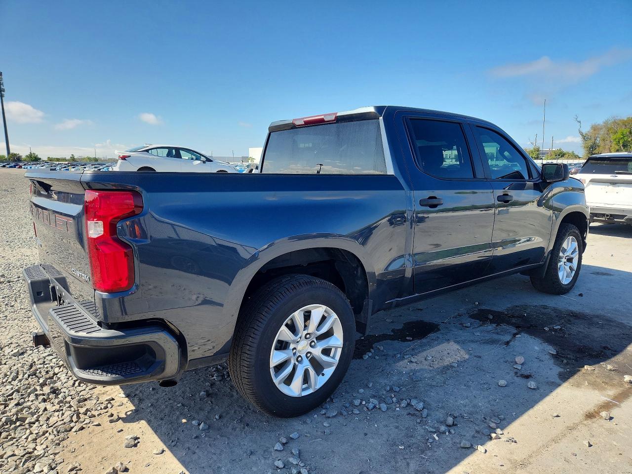 Chevrolet Silverado C1500 Custom