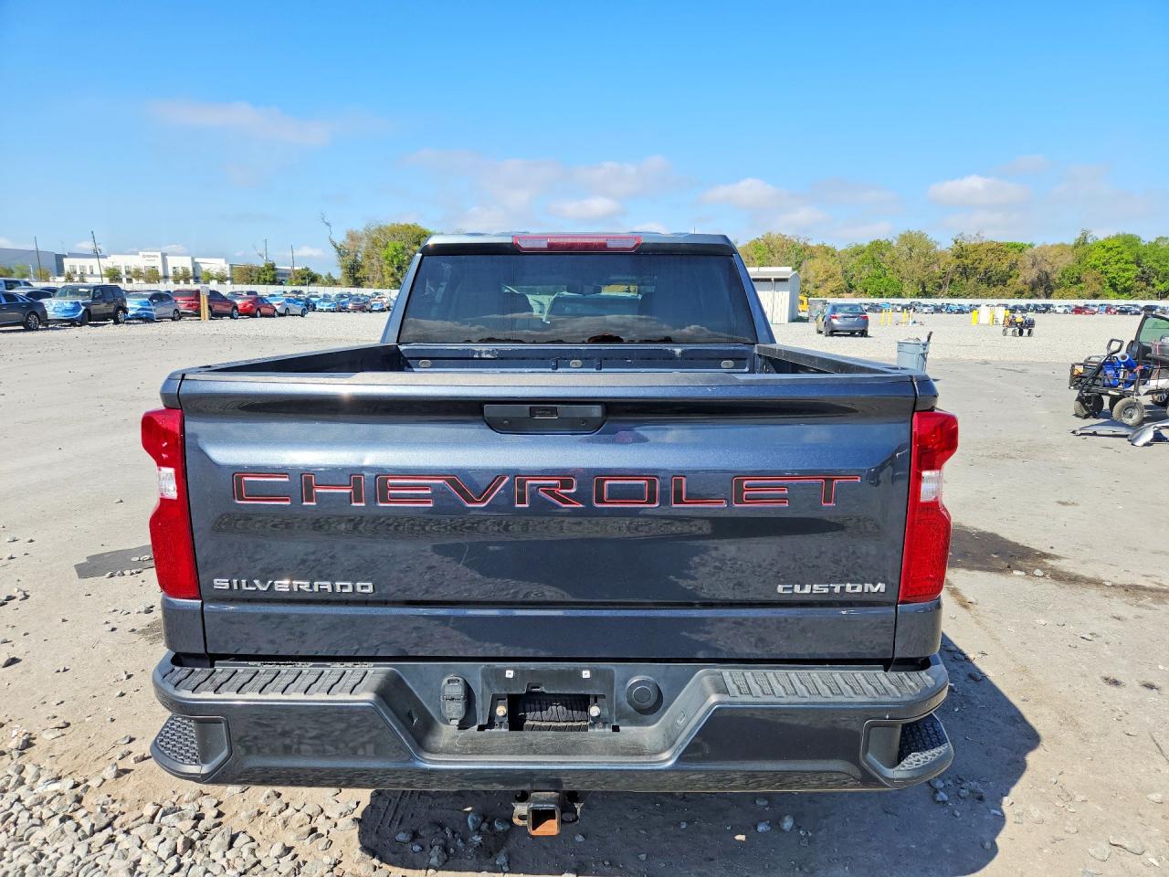 Chevrolet Silverado C1500 Custom