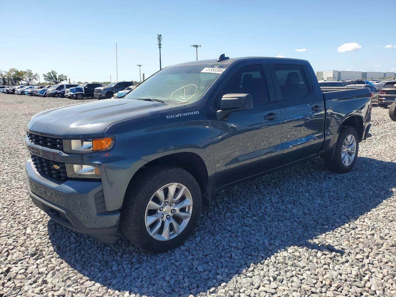 Salvage Chevrolet Silverado Image