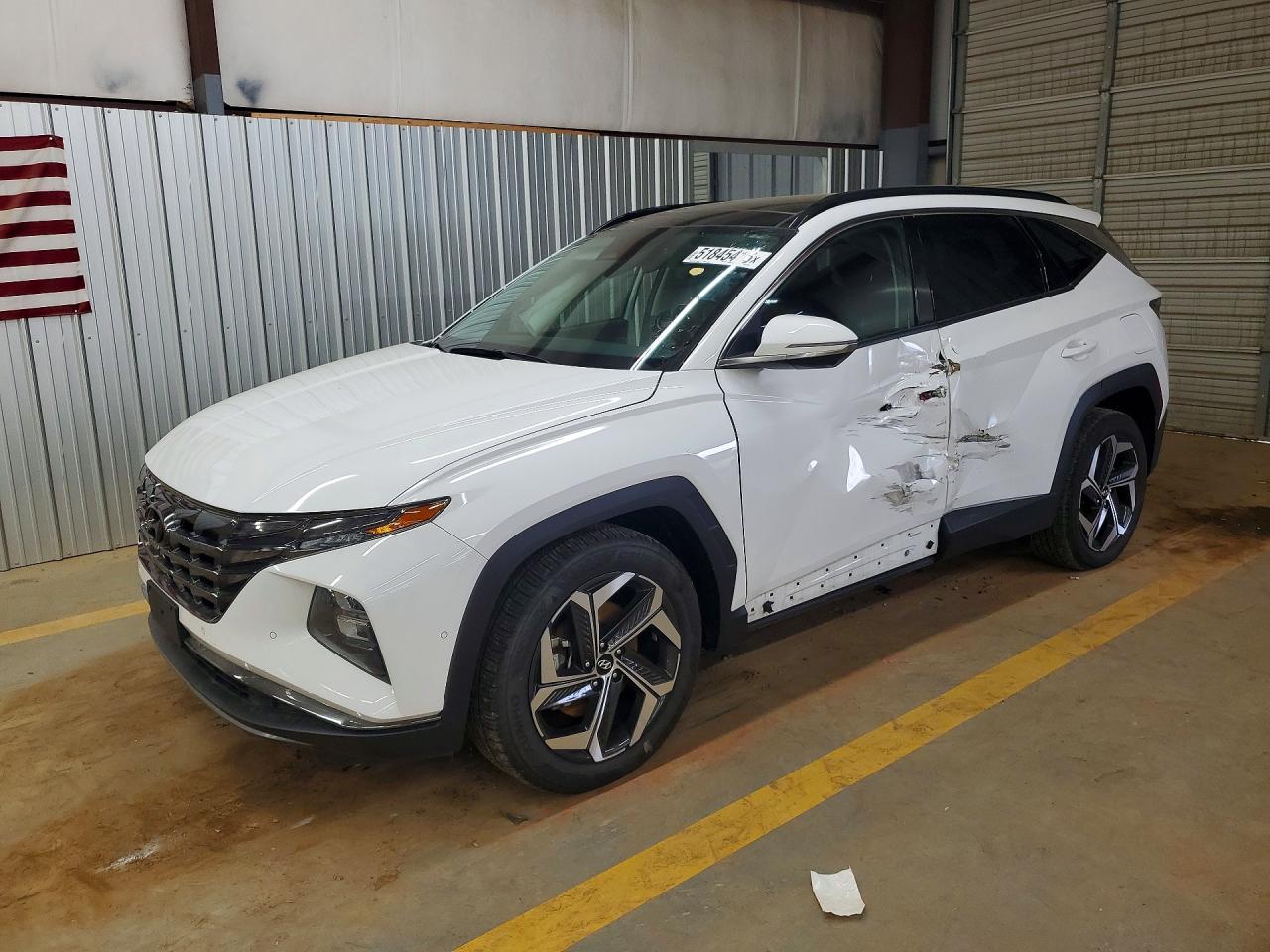 Salvage Hyundai TUCSON Image