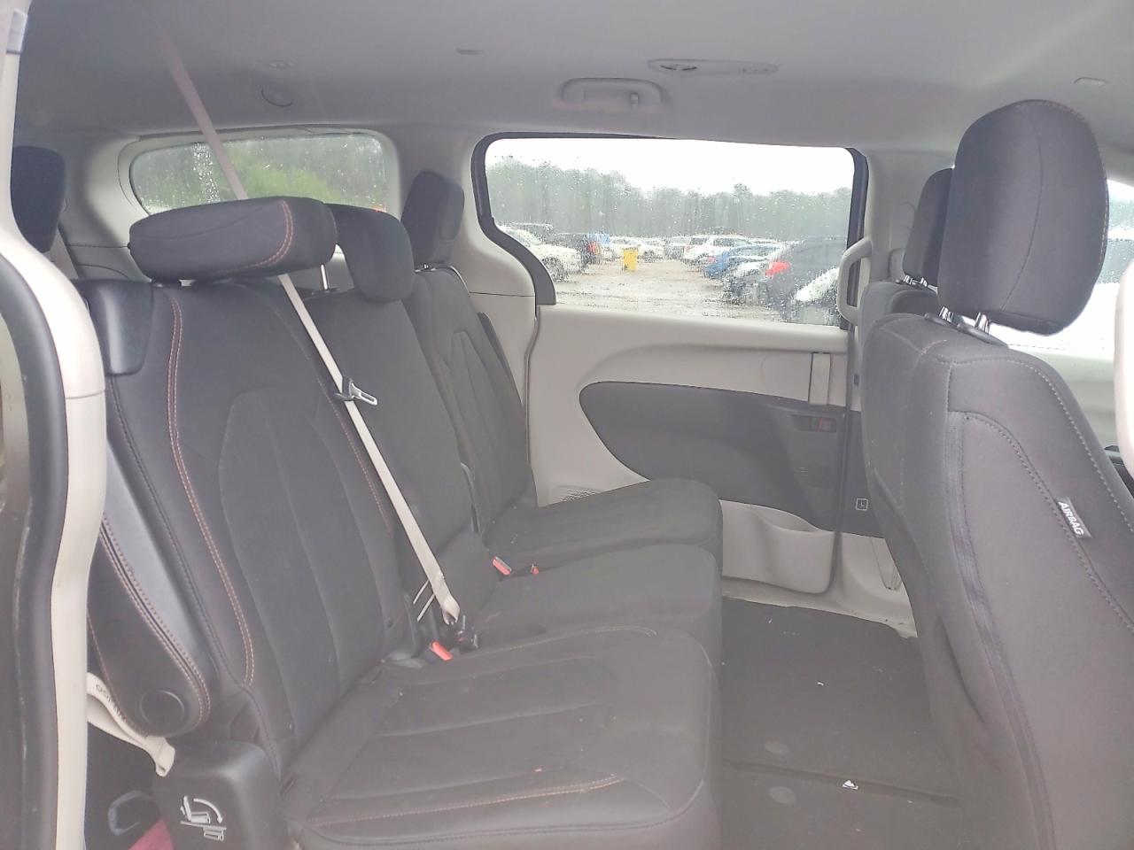 Chrysler Pacifica Touring