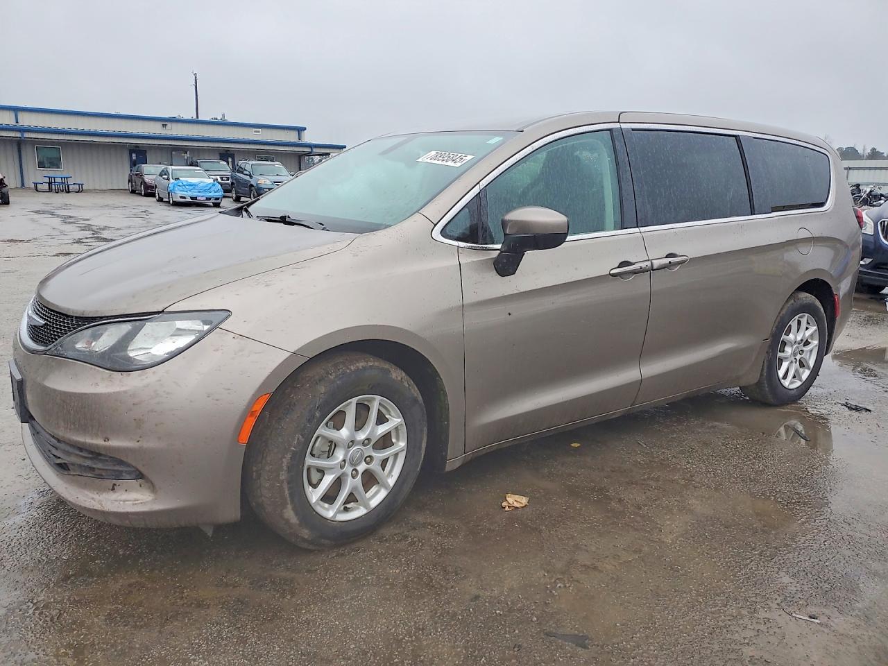 Salvage Chrysler Pacifica Image